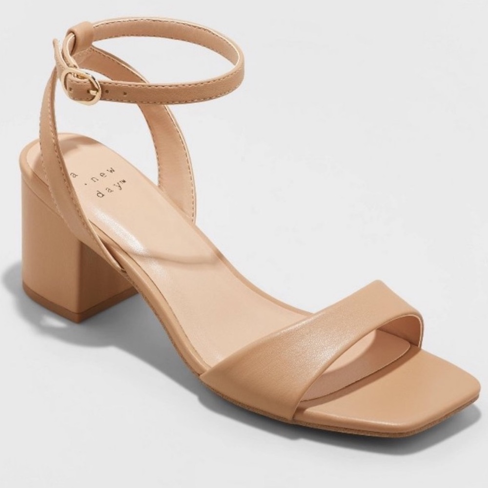 Sonora Tan Heels